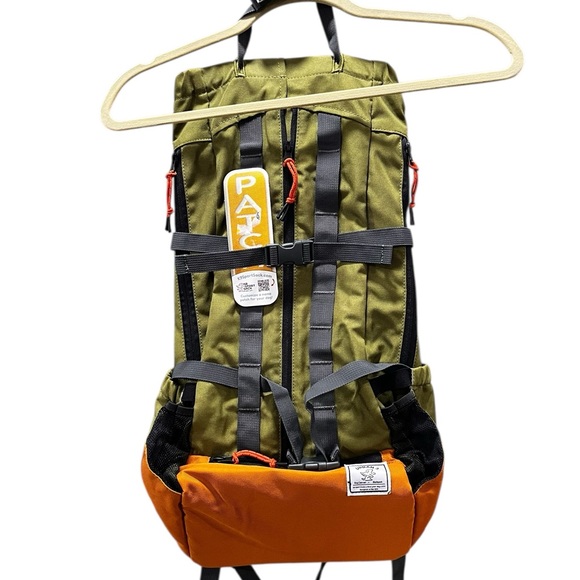 NWT URBAN 3 Dual use dog carrier and traditional back pack K9 sack-Large - Picture 2 of 8